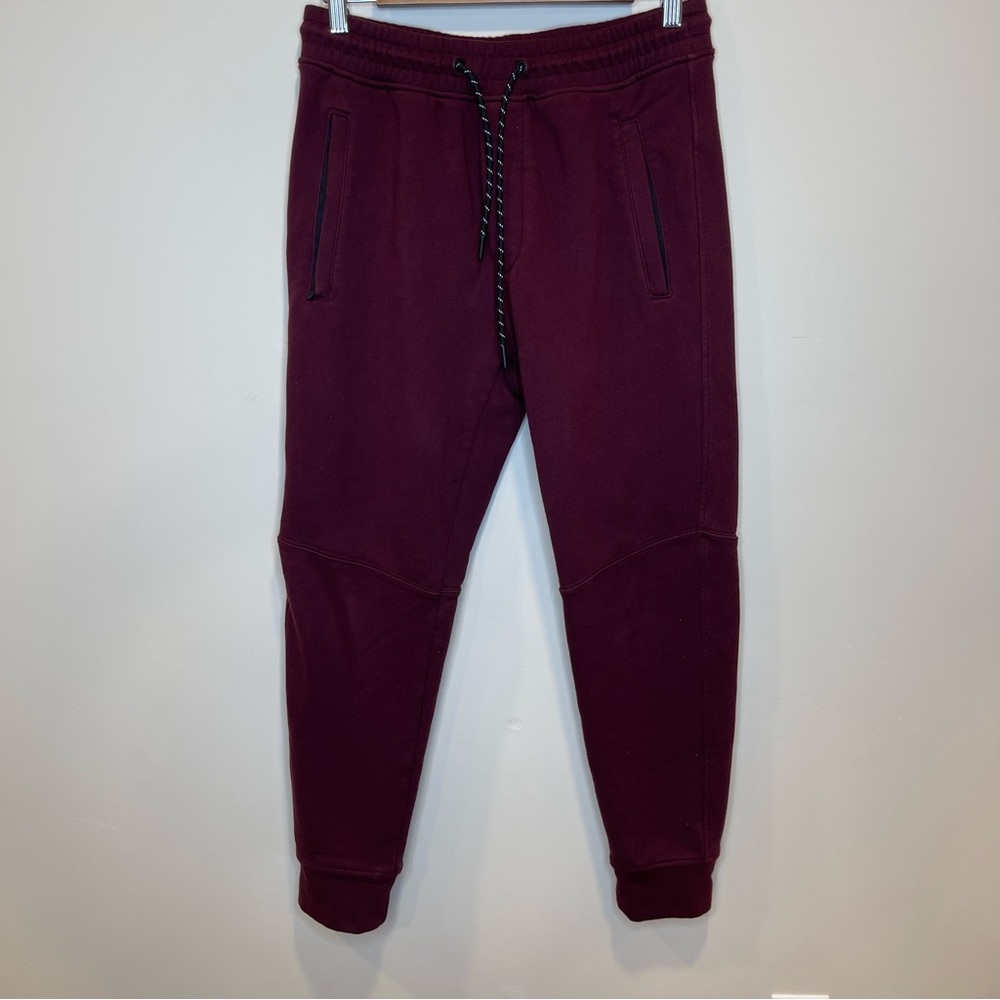American Eagle Maroon Joggers with Zip Pockets